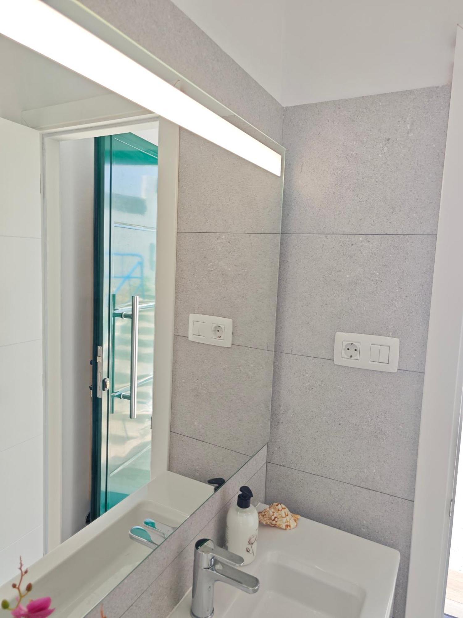 Cozy Apartment In Front Of The Natural Pools El Pris Екстер'єр фото