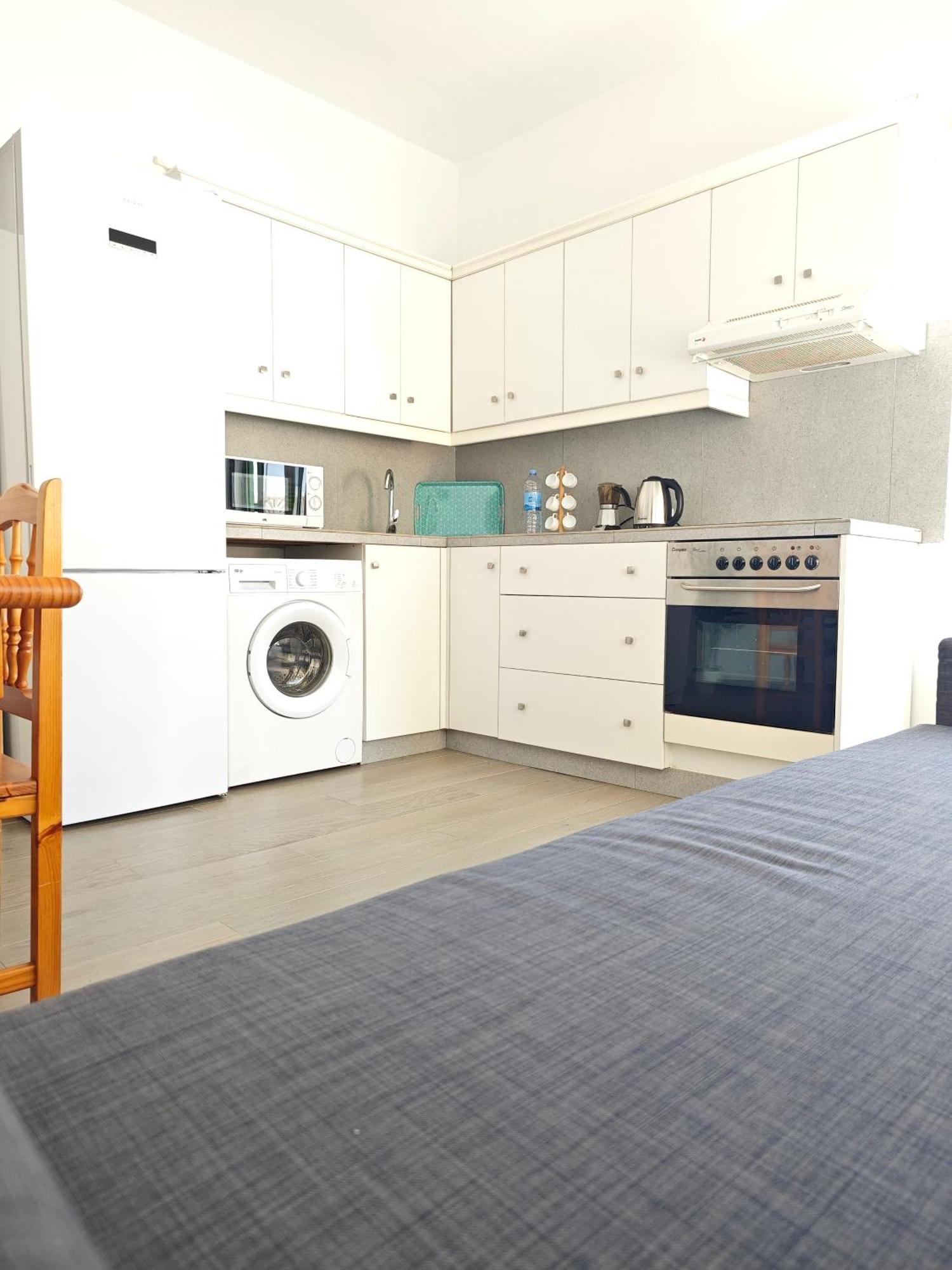 Cozy Apartment In Front Of The Natural Pools El Pris Екстер'єр фото